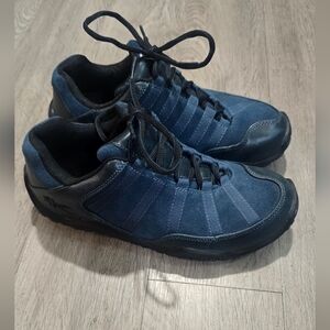 Kuru Chicane Womens Sneakers 8 Wide